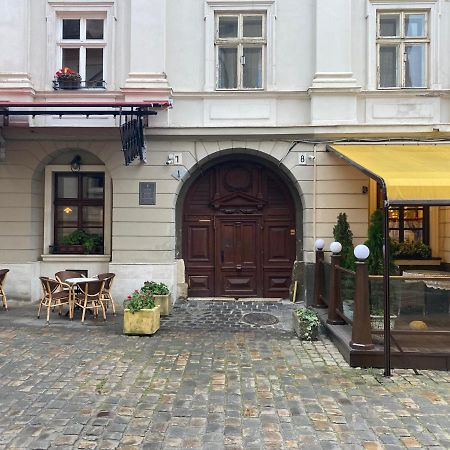 Apartment Cathedral Square Lviv Bagian luar foto